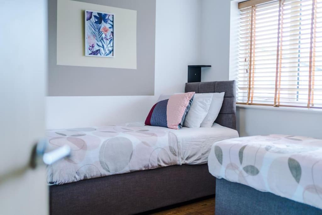 Modern Townhouse Near Coop Live Etihad Villa Manchester Eksteriør billede