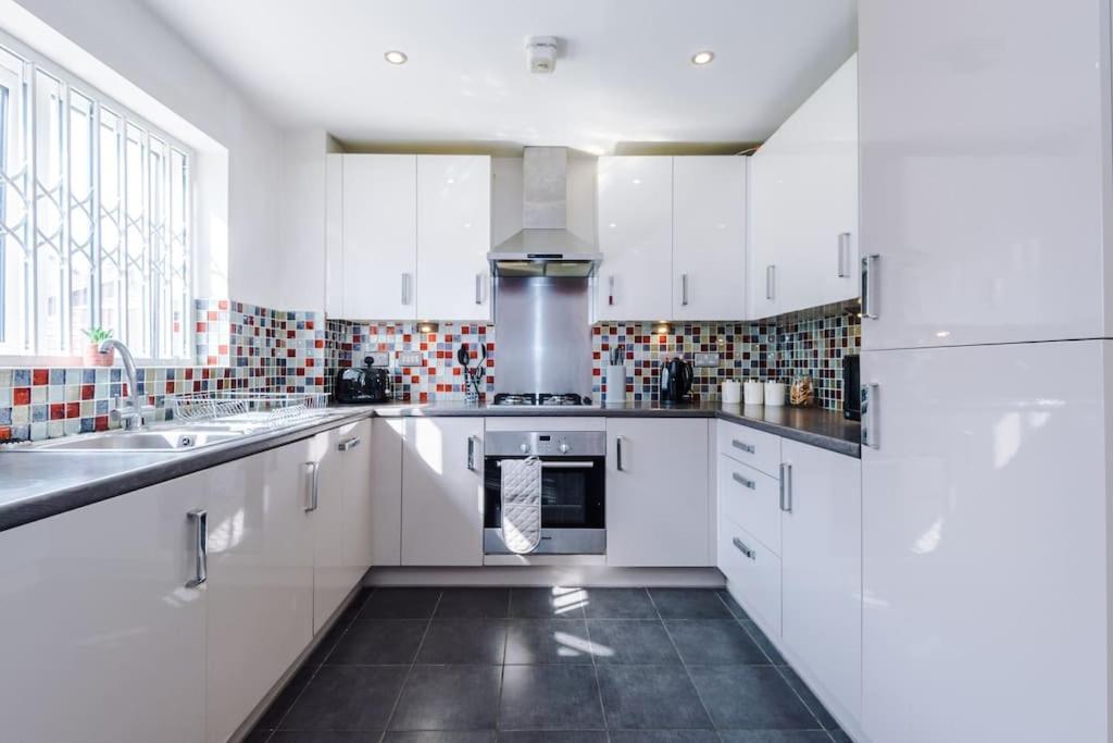 Modern Townhouse Near Coop Live Etihad Villa Manchester Eksteriør billede